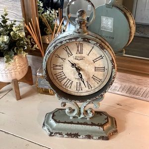 Farmhouse Clock